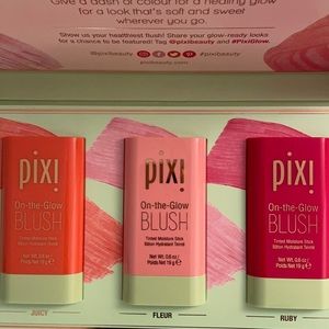 Pixi Beauty Set of blushes // New